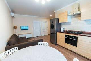 Гостиница Уютный Дом Самара Люкс с кухней-столовой-11